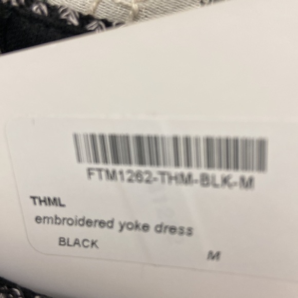 T H M L black and white knit dress size medium - Picture 7 of 7